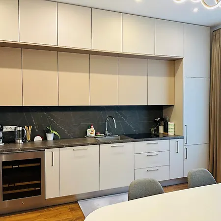 Spacious Modern And Flat Riga